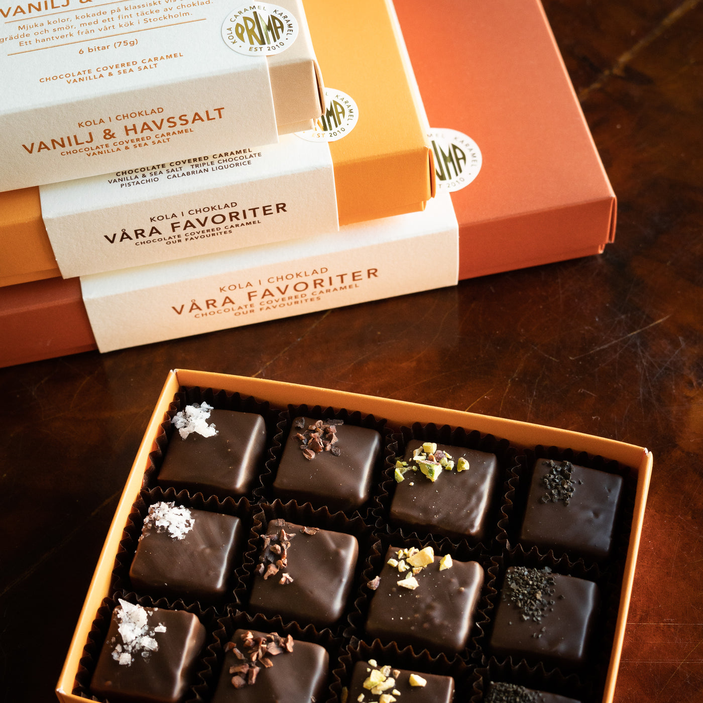 A lovely box of smooth and buttery caramels, dipped in dark chocolate – the perfect gift. These twelve treats are a selection of our four favourite flavours, VANILLA & SEA SALT, TRIPLE CHOCOLATE, CALABRIAN LIQUORICE and PISTACHIO.
